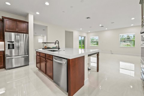 House in Westlake, Florida 4 bedrooms, 381.83 sq.m. № 2188901 - photo 14