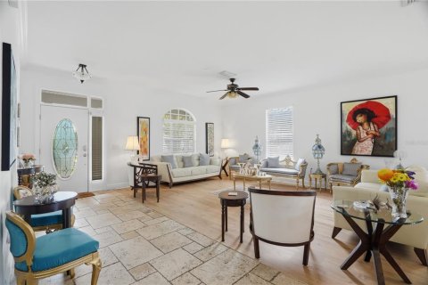 Villa ou maison à vendre à Tampa, Floride: 3 chambres, 200.67 m2 № 2217237 - photo 14