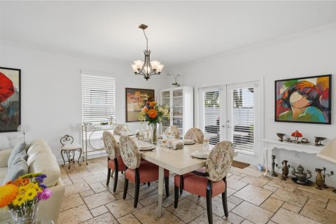 Villa ou maison à vendre à Tampa, Floride: 3 chambres, 200.67 m2 № 2217237 - photo 6