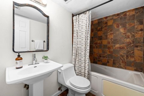 Condo in Tampa, Florida, 2 bedrooms № 2148406 - photo 18
