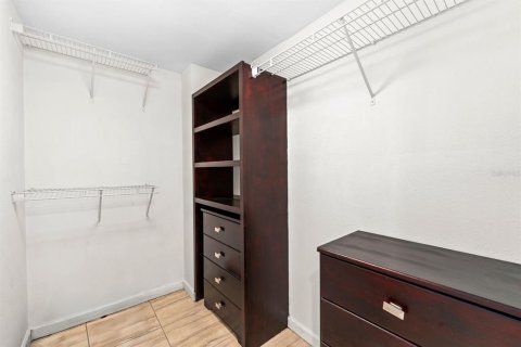 Condo in Tampa, Florida, 2 bedrooms № 2148406 - photo 16