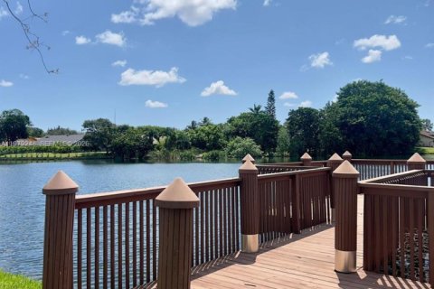 Touwnhouse à louer à Plantation, Floride: 3 chambres, 147.62 m2 № 2046092 - photo 25