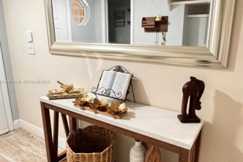 Touwnhouse à louer à Plantation, Floride: 3 chambres, 147.62 m2 № 2046092 - photo 9