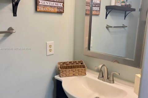 Touwnhouse à louer à Plantation, Floride: 3 chambres, 147.62 m2 № 2046092 - photo 19