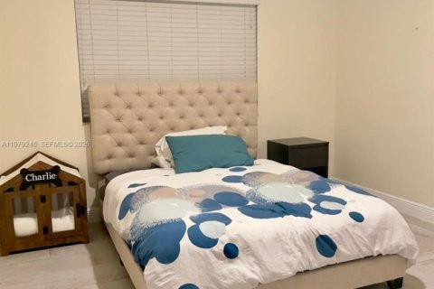 Touwnhouse à louer à Plantation, Floride: 3 chambres, 147.62 m2 № 2046092 - photo 15