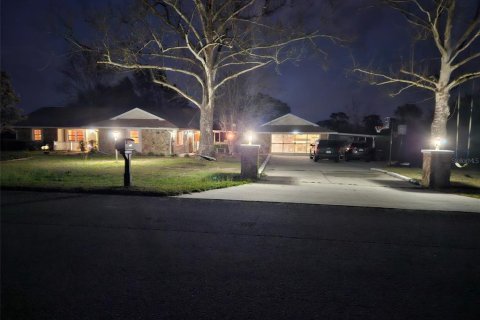 House in Inverness, Florida 4 bedrooms, 183.95 sq.m. № 1625133 - photo 5