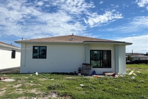 Casa en venta en Pompano Beach, Florida, 4 dormitorios № 2253788 - foto 8