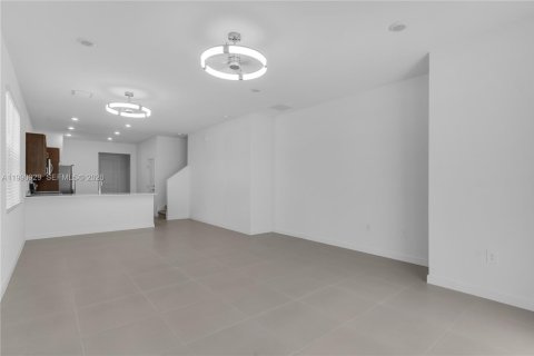 Casa en alquiler en Florida City, Florida, 4 dormitorios № 2052449 - foto 11