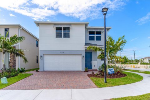 Casa en Florida City, Florida 4 dormitorios № 2052449