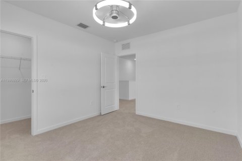 Casa en alquiler en Florida City, Florida, 4 dormitorios № 2052449 - foto 20