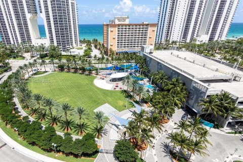 Condominio en venta en Sunny Isles Beach, Florida, 1 dormitorio, 93.37 m2 № 1867935 - foto 28