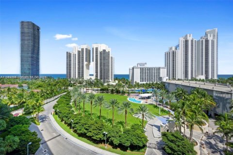 Condominio en venta en Sunny Isles Beach, Florida, 1 dormitorio, 93.37 m2 № 1867935 - foto 22