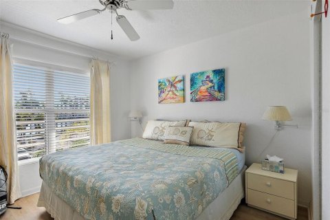 Condominio en venta en Saint Petersburg, Florida, 2 dormitorios, 105.44 m2 № 1527653 - foto 21