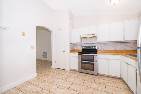 Casa en venta en Kissimmee, Florida, 2 dormitorios, 123.56 m2 № 2230488 - foto 7