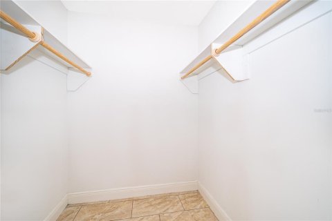 Casa en venta en Kissimmee, Florida, 2 dormitorios, 123.56 m2 № 2230488 - foto 12
