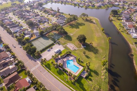 Casa en venta en Kissimmee, Florida, 2 dormitorios, 123.56 m2 № 2230488 - foto 29