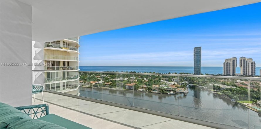 Condo à Aventura, Floride, 2 chambres  № 1956721