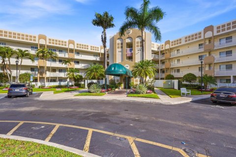 Condominio en Tamarac, Florida, 2 dormitorios  № 2078271
