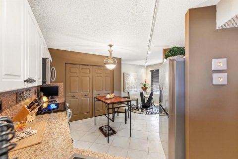 Condominio en venta en Tamarac, Florida, 2 dormitorios, 140.56 m2 № 2078271 - foto 17