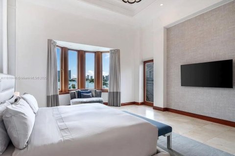 Casa en alquiler en Miami Beach, Florida, 5 dormitorios, 565.77 m2 № 1783594 - foto 19