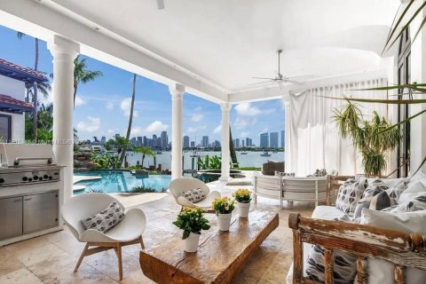 Casa en alquiler en Miami Beach, Florida, 5 dormitorios, 565.77 m2 № 1783594 - foto 30
