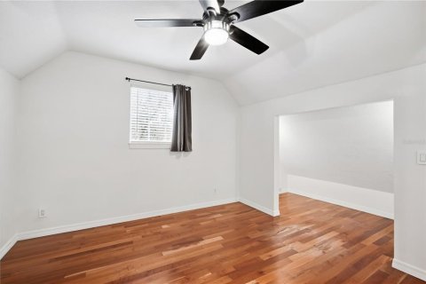 House in Tampa, Florida 3 bedrooms, 130.81 sq.m. № 2391398 - photo 17