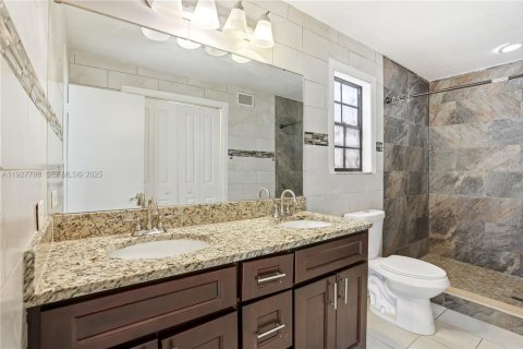 House in Orlando, Florida 4 bedrooms, 159.61 sq.m. № 1988670 - photo 18