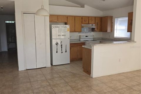 Villa ou maison à louer à Orlando, Floride: 3 chambres, 99.41 m2 № 2411391 - photo 2