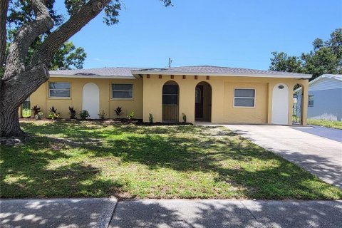 House in Venice, Florida 4 bedrooms, 133.31 sq.m. № 1839034 - photo 1