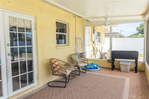 House in Venice, Florida 4 bedrooms, 133.31 sq.m. № 1839034 - photo 18
