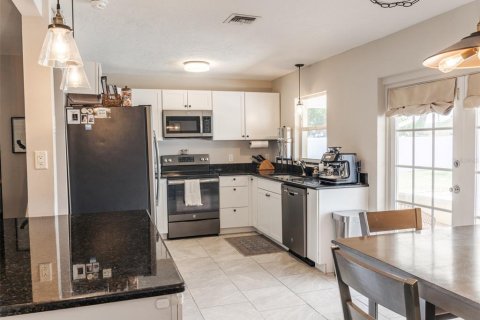 House in Venice, Florida 4 bedrooms, 133.31 sq.m. № 1839034 - photo 4