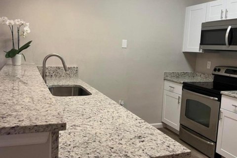 Condominio en venta en Jacksonville, Florida, 2 dormitorios, 90.86 m2 № 2147114 - foto 6