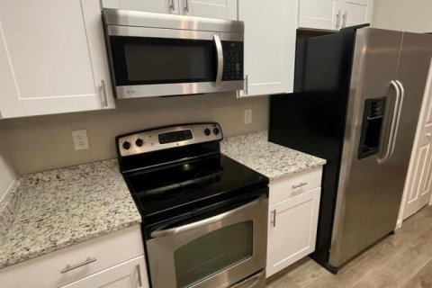 Condominio en Jacksonville, Florida, 2 dormitorios  № 2147114
