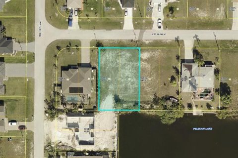 Land in Cape Coral, Florida № 1721731 - photo 1