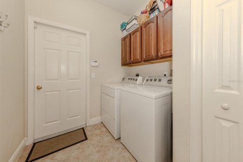 House in Englewood, Florida 2 bedrooms, 159.61 sq.m. № 1546988 - photo 21