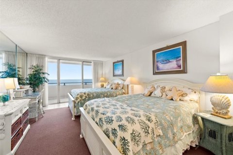 Condo in Ormond Beach, Florida, 4 bedrooms № 2234323 - photo 25