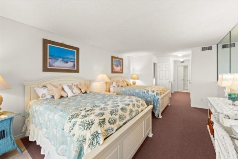Condo in Ormond Beach, Florida, 4 bedrooms № 2234323 - photo 26