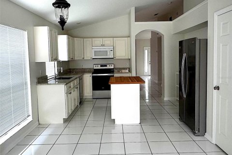 House in Orlando, Florida 4 bedrooms, 179.86 sq.m. № 1879845 - photo 10