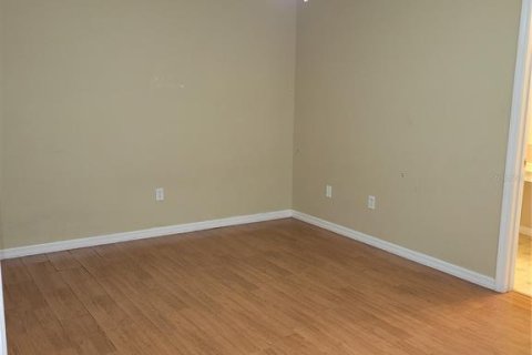 Touwnhouse à louer à Davenport, Floride: 1 chambre, 55.74 m2 № 2233270 - photo 5