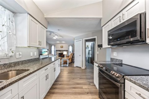 Villa ou maison à vendre à Melbourne, Floride: 3 chambres, 150.69 m2 № 2434887 - photo 8