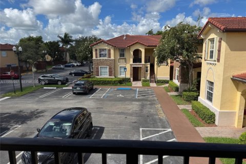 Снять в аренду кондоминиум в Хомстед, Флорида 3 спальни, 98.66м2, № 2065074 - фото 16