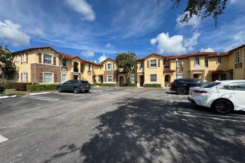 Снять в аренду кондоминиум в Хомстед, Флорида 3 спальни, 98.66м2, № 2065074 - фото 18