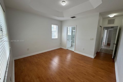 Снять в аренду кондоминиум в Хомстед, Флорида 3 спальни, 98.66м2, № 2065074 - фото 10