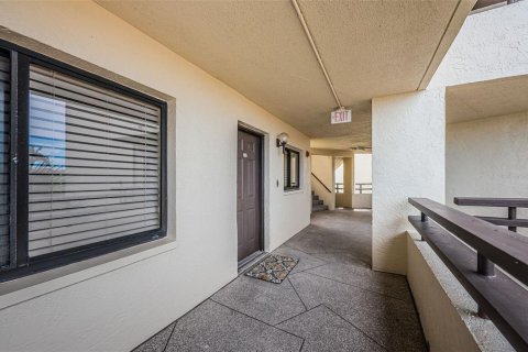 Copropriété à vendre à Saint Petersburg, Floride: 2 chambres, 96.62 m2 № 1898583 - photo 11
