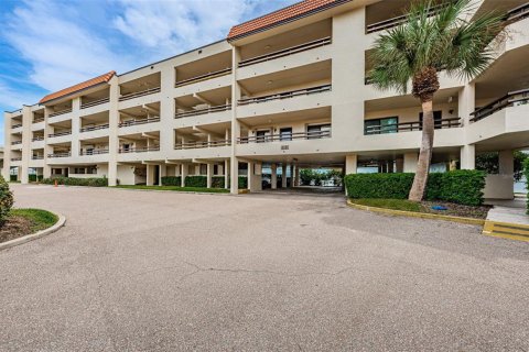 Copropriété à vendre à Saint Petersburg, Floride: 2 chambres, 96.62 m2 № 1898583 - photo 2