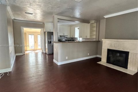 Casa en alquiler en Fort Lauderdale, Florida, 2 dormitorios, 130.06 m2 № 1991068 - foto 7
