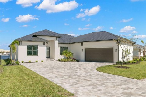 House in Palmetto, Florida 3 bedrooms, 279.45 sq.m. № 2093939