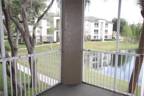 Condo in Riverview, Florida, 2 bedrooms  № 1912305 - photo 11