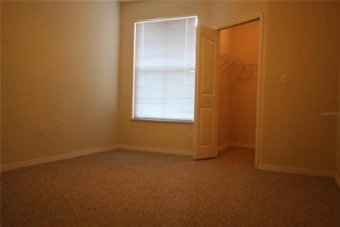 Condo in Riverview, Florida, 2 bedrooms  № 1912305 - photo 5
