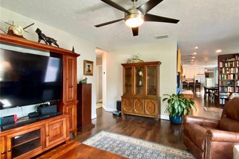 Villa ou maison à louer à Saint Petersburg, Floride: 3 chambres, 168.71 m2 № 1786853 - photo 13